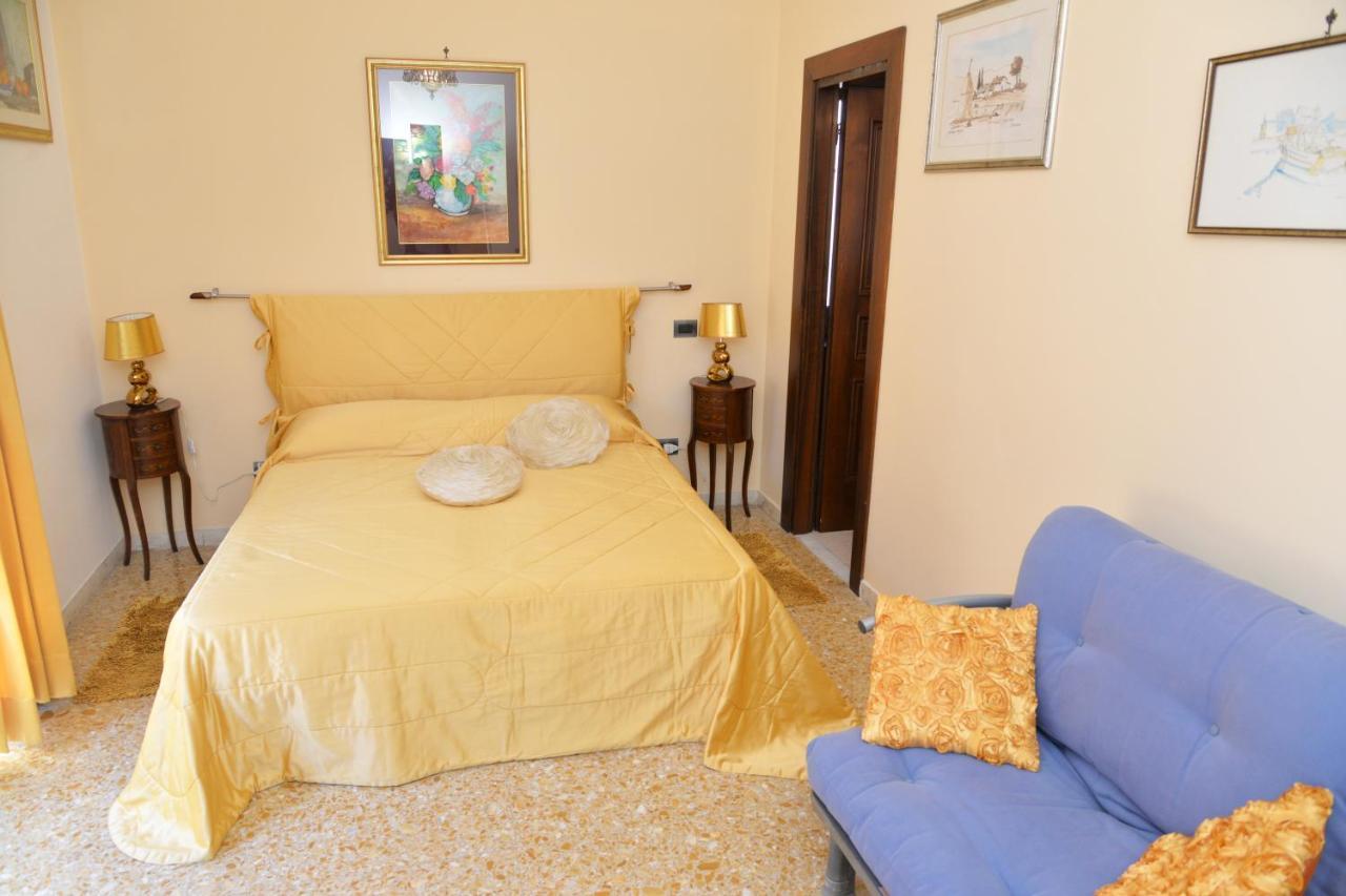 Friendly House Rome Villa ภายนอก รูปภาพ